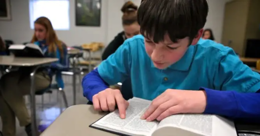 Florianópolis aprova uso da Bíblia como material de apoio em escolas públicas e privadas